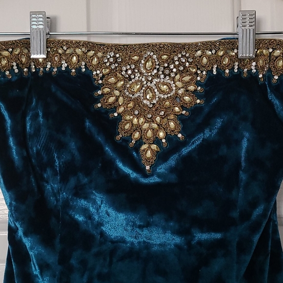 Velvet bustier/strapless top - Picture 3 of 4